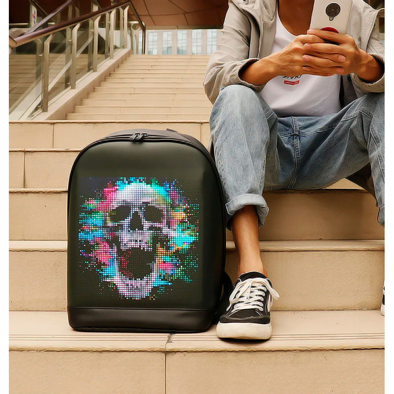 Mochila Led Impermeável 30l Personalizável Com App Rgb Cor Preto
